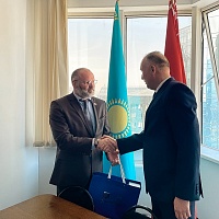 Визит представителей ЗАСО «Белнефтестрах» в г.Алматы (Республика Казахстан)