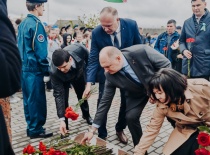 Торжественная церемония – возложение цветов к памятнику Героя Советского Союза Иона Солтыса